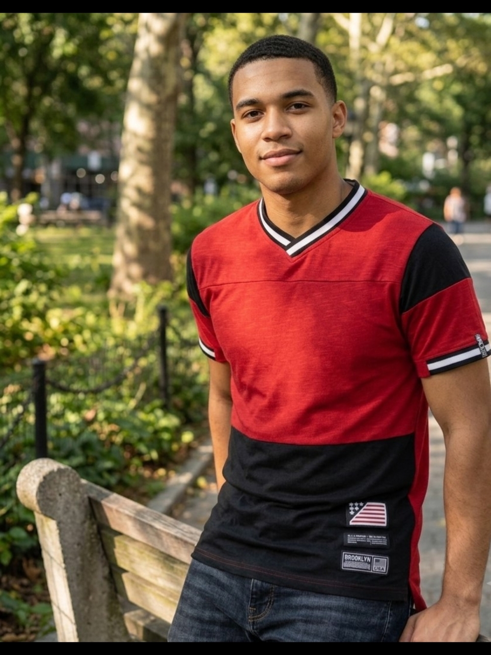 BKLYN Men’s Red/Black/White Colorblock V-Neck Jersey Tee Size L (14/16)